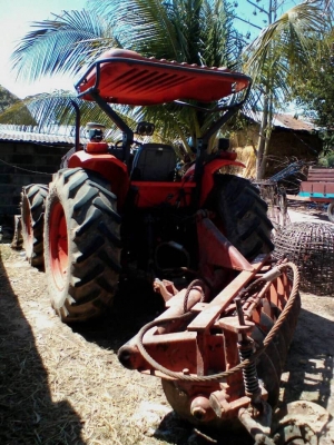 ลูกค้ามัดจำแล้ว จาก จ. อุดรธานีKUBOTA M7040 ราคา 345,000 บาท ปี 52 เครื่องดี เกียร์ดี. (ใบมีด หาง 7) เอกสารเล่มทะเบียน