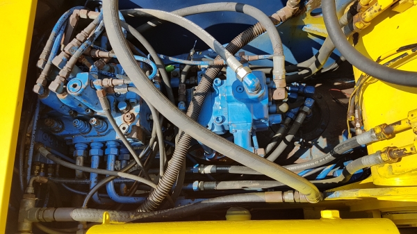 ขายด่วนรถแบคโฮKOBELCO-SK100มาร์ทีชั่วโม่งทำงานน้อยแค่3,859ชั่วโม่งรถนอกนำเข้ายังไม่เคยใช้งานในเมืองไทยเลย