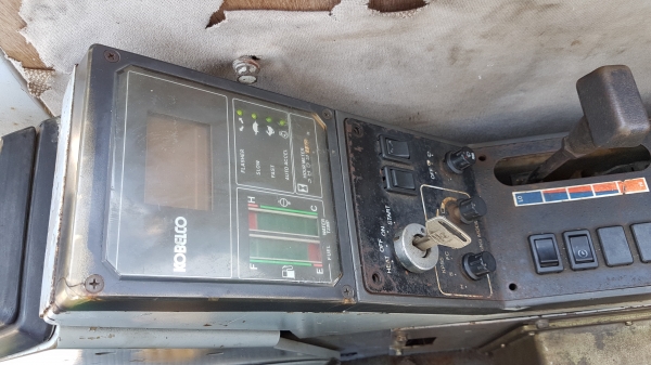 ขายด่วนรถแบคโฮKOBELCO-SK100มาร์ทีชั่วโม่งทำงานน้อยแค่3,859ชั่วโม่งรถนอกนำเข้ายังไม่เคยใช้งานในเมืองไทยเลย