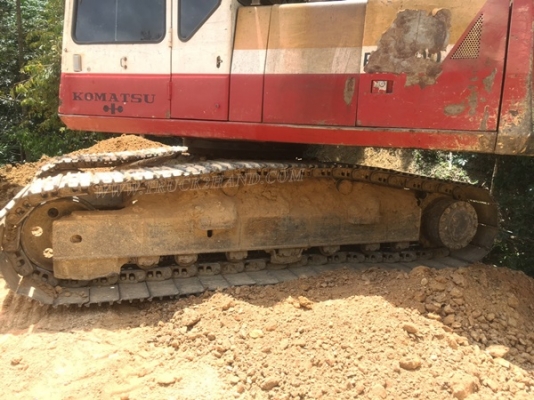 Komatsu pc200 รุ่น5 ไฟฟ้าเต็ม มีเล่มทะเบียน Komatsu pc200 รุ่น5 ไฟฟ้าเต็ม มีเล่มทะเบียน