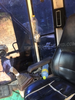 Komatsu pc200 รุ่น5 ไฟฟ้าเต็ม มีเล่มทะเบียน