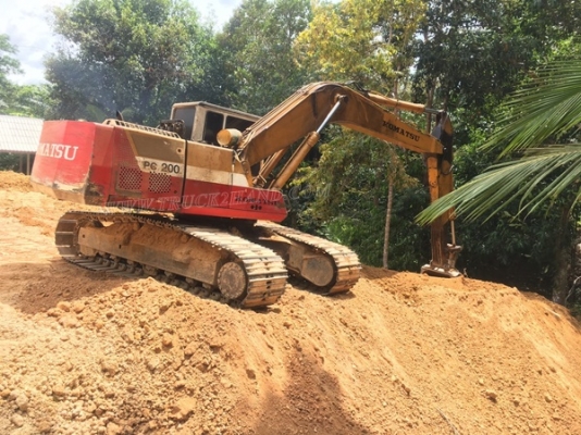 Komatsu pc200 รุ่น5 ไฟฟ้าเต็ม มีเล่มทะเบียน