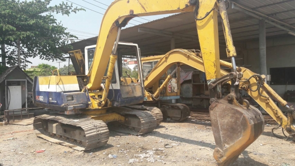 ขายด่วน รถแม็คโคร KOMATSU PC60-6 สภาพสวยพร้อมใช้งาน เครื่องปั้มดีเยี่ยม โซ่ช่วงล่างสวย ระบบสมบูรณ์พร้อมทำงาน เอกสารใบอินวอยซ์
