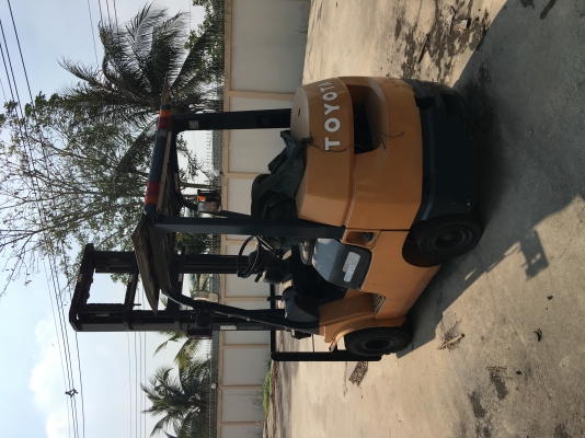 ขายรถโฟคลิฟท์ Toyota 3 ตัน งาสูง 8เมตร เกียร์ออโต้ เครื่องดีเซล