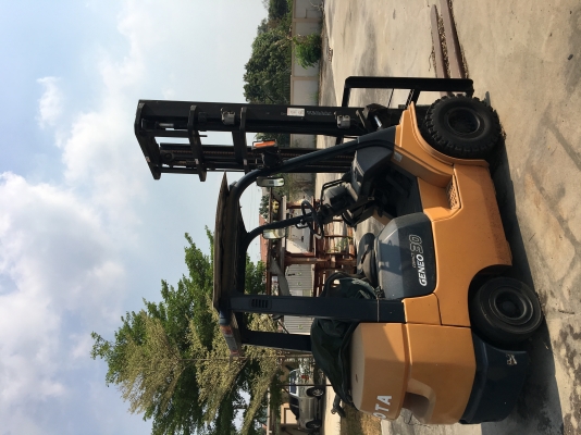 ขายรถโฟคลิฟท์ Toyota 3 ตัน งาสูง 8เมตร เกียร์ออโต้ เครื่องดีเซล