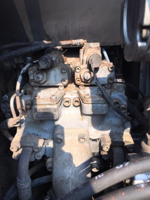 ขายรถแบคโฮ HITACHI EX135USR มีลายหัวกระแทก รถนอกนำเข้าเองจากญี่ปุ่น สภาพสวยพร้อมใช้งาน มีVDOการทำงานครับ