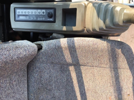 ขายรถแบคโฮ HITACHI EX135USR มีลายหัวกระแทก รถนอกนำเข้าเองจากญี่ปุ่น สภาพสวยพร้อมใช้งาน มีVDOการทำงานครับ