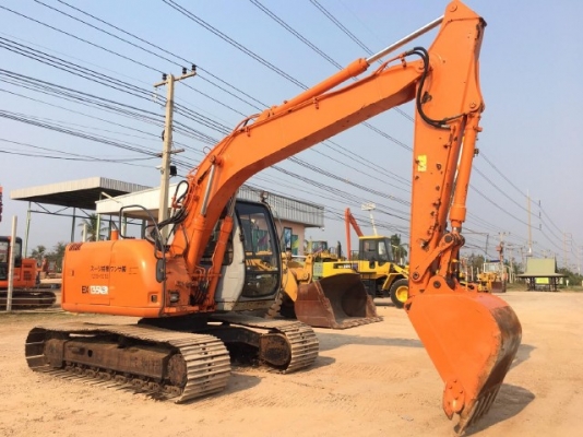 ขายรถแบคโฮ HITACHI EX135USR มีลายหัวกระแทก รถนอกนำเข้าเองจากญี่ปุ่น สภาพสวยพร้อมใช้งาน มีVDOการทำงานครับ