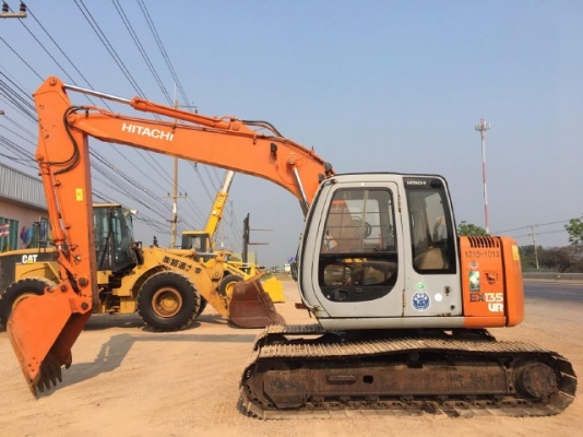 ขายรถแบคโฮ HITACHI EX135USR มีลายหัวกระแทก รถนอกนำเข้าเองจากญี่ปุ่น สภาพสวยพร้อมใช้งาน มีVDOการทำงานครับ