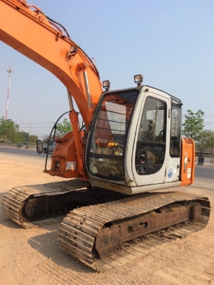 ขายรถแบคโฮ HITACHI EX135USR มีลายหัวกระแทก รถนอกนำเข้าเองจากญี่ปุ่น สภาพสวยพร้อมใช้งาน มีVDOการทำงานครับ