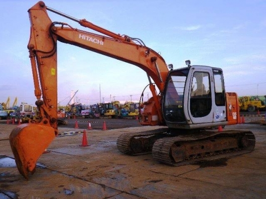 ขายรถแบคโฮ HITACHI EX135USR มีลายหัวกระแทก รถนอกนำเข้าเองจากญี่ปุ่น สภาพสวยพร้อมใช้งาน มีVDOการทำงานครับ