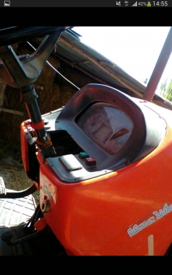 รถไถ M 70 ปี 52 มีอุปกร ผานหน้า + ผานหลัง เล่มทะเบียน พร้อม ขายด่วน 370000 บาท ( ดูรถก่อนต่อ คับ ) ดูรถที จ.ร้อยเอ็ด วันทูคอล 098 668-3479 dtac 094 283-9369 สิทธิ์ คับ