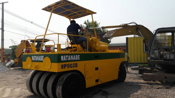 รถบดล้อยาง9ล้อ WATANABE WP902B ใช้งานใด้ทุกระบบยกเว้นระบบน้ำ
