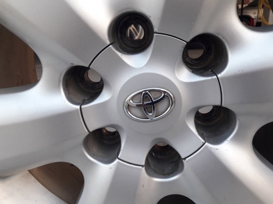 ล้อTOYOTA Vigo Prerunner  ขอบ17 ยางปี15  4 ล้อ