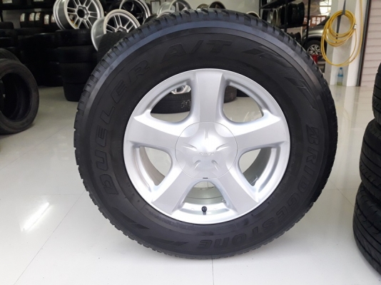 ล้อISUZU V Cross ขอบ17  ยาง 265.65.17 ปี15  4 ล้อ
