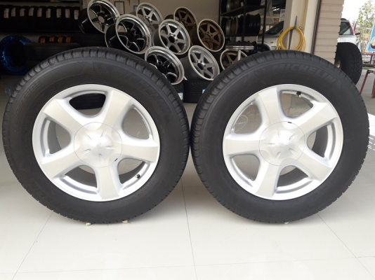 ล้อISUZU V Cross ขอบ17 ยาง 225.65.17 ปี12 4 ล้อ ล้อISUZU V Cross ขอบ17 ยาง 225.65.17 ปี12 4 ล้อ