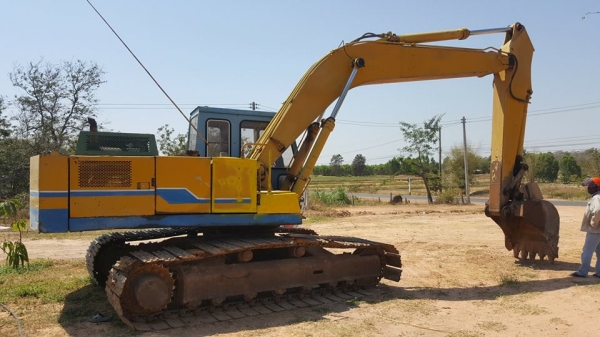 ขายรถขุดแบ็คโค โกเบล sk 200-1มาร์ควัน ช่วงล่างเฟรมสวย เครื่อง6d34 คอนโทรลน้ำมัน ขายรถขุดแบ็คโค โกเบล sk 200-1มาร์ควัน ช่วงล่างเฟรมสวย เครื่อง6d34 คอนโทรลน้ำมัน