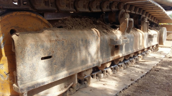 ขาย 495,000 KOBELCO sk 220-5 super เล่มทะเบียน ไฟฟ้าครบ เครื่องดี ปั้มแรง เอวแน่น ช่วงล่างใหม่ รถพร้อมใช้ รถอยู่ อุดร 090-772-3710 090-772-3708