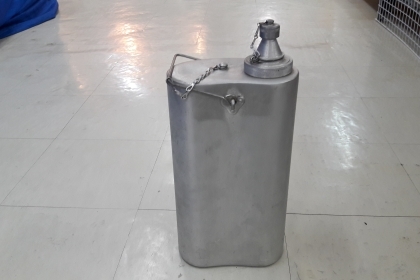 ขายถังน้ำรถถังทหารรัสเซีย ทำจากอลูมิเนียมหนาและหนักสวยงาม