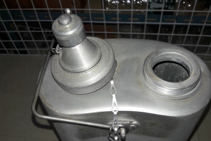 ขายถังน้ำรถถังทหารรัสเซีย ทำจากอลูมิเนียมหนาและหนักสวยงาม