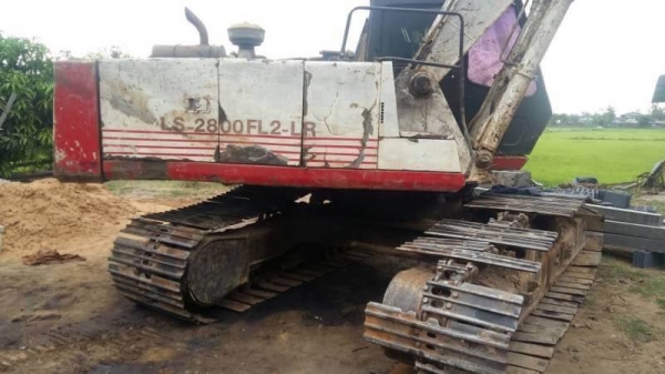 SUMITOMO 2800F2 ราคา 295,000 บาท เครื่องดี ปั้มเดิมแรง โช่หนา เอวแน่น เอกสารชือขาย