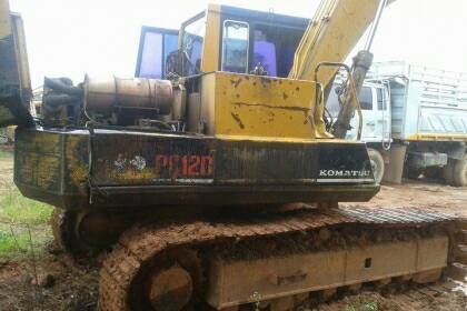 ขายรถแบคโฮ KOMATSU PC120-3 พร้อมหัวคีปไม้กับบุ้งกี๋ ราคา 420000 ขายรถแบคโฮ KOMATSU PC120-3 พร้อมหัวคีปไม้กับบุ้งกี๋ ราคา 420000