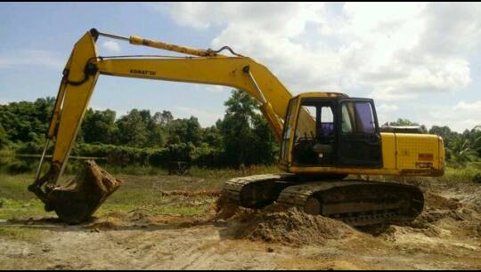 ขายรถแบคโฮ KOMATSU PC200-6 เอกสารเล่ม ระบบไฟเต็ม ราคา 750000