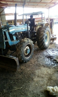 ขายรถไถ FORD 6610 2 เอกสารเล่มทะเบียน ใบมีด 7 จาน ราคา 380000