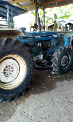 ขายรถไถ FORD 6610 2 เอกสารเล่มทะเบียน ใบมีด 7 จาน ราคา 380000