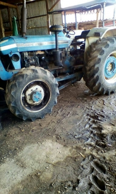 ขายรถไถ FORD 6610 2 เอกสารเล่มทะเบียน ใบมีด 7 จาน ราคา 380000