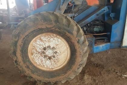 ขาย 365,000 รถคีบ 3 ล้อ เครื่อง ISUZU 85 แรงม้า ปั้มดี ยางเต็ม รถใช้งานได้ ขาย 365,000 รถคีบ 3 ล้อ เครื่อง ISUZU 85 แรงม้า ปั้มดี ยางเต็ม รถใช้งานได้