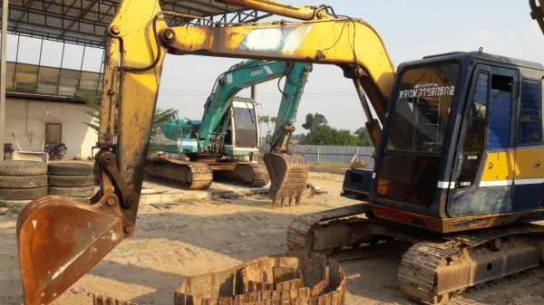 ขาย 395,000 KOBELCO sk 03-2 สภาพเก่านอก 2 ปีอิวอยท์ เครื่องดี ปั้มแรง เอวแน่น แอร์เย็น ช่วงล่างสวย รถอยู่ชลบุรี 090-772-3710 090-772-3708