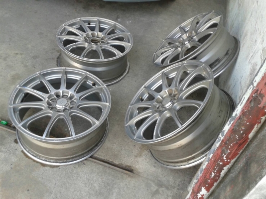 ขอบ17นิ้ว5รู100/114 ชุดนี้ ราคา 7700 บาท