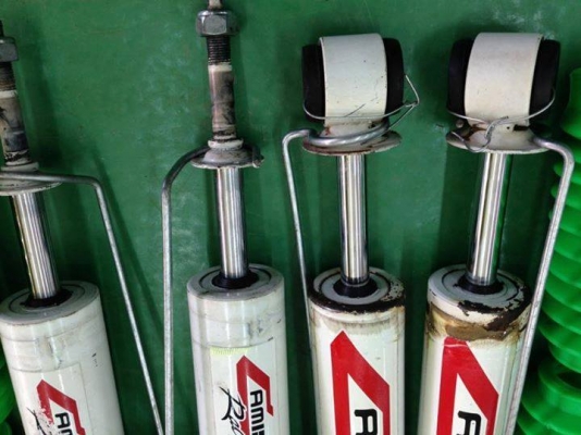 ขายโช้คอัพกึ่งแก๊ส CAMBO ปรับ8ระดับ หน้า-หลัง Vigo ตัวสูง