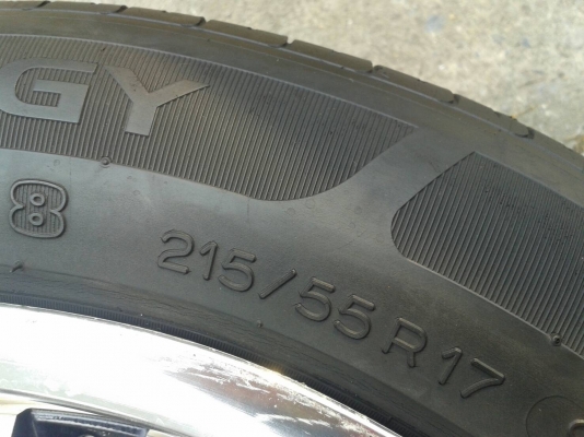 ขอบ17นิ้ว6รู พร้อมยาง ชุดนี้ ราคา 7500 บาท