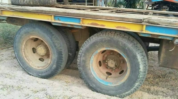 ISUZU หัวยาว 135,000 บาท เพลาเดียว เครื่อง 6D15-180 แรง หางขึ้น 120 ได้ คัสชีสวย ไม่มีเล่มทะเบียน
