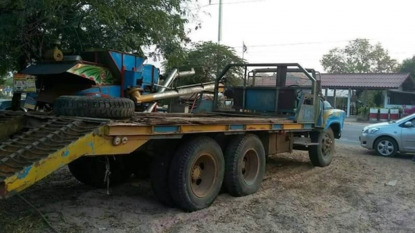 ISUZU หัวยาว 135,000 บาท เพลาเดียว เครื่อง 6D15-180 แรง หางขึ้น 120 ได้ คัสชีสวย ไม่มีเล่มทะเบียน