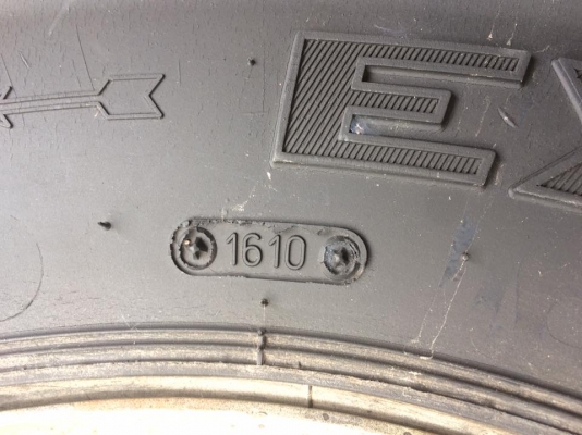 ขายยางตะขาบพร้อมกะทะ 15000 ถ้าแยก กะทะ4500 ยาง11500