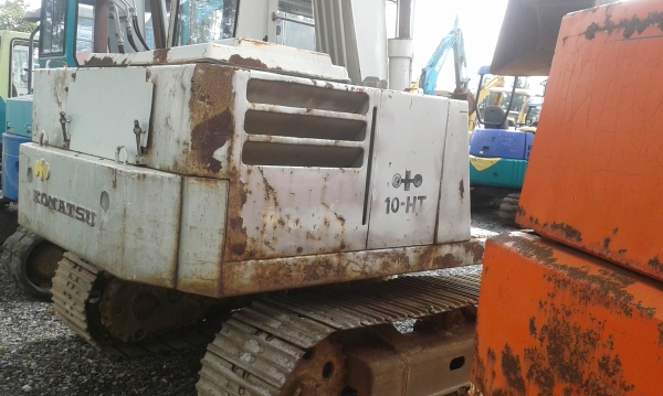 ต้องการขายรถขุดยี่ห้อ KOMATSU-10HT-2รถนอกนำเข้าจากญี่ปุ่น