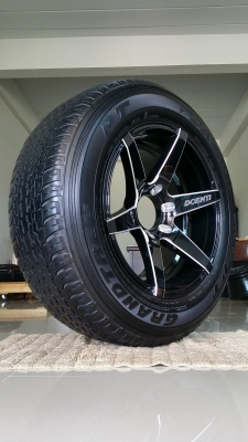 ล้อแม็กDCENTI ขอบ18 กว้าง9.5/10.5 พร้อมยางดันล็อป 265/60R18 ปี16