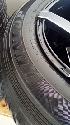 ล้อแม็กDCENTI ขอบ18 กว้าง9.5/10.5 พร้อมยางดันล็อป 265/60R18 ปี16
