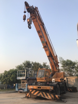ขายด่วน ! รถเครน ขนาด 25 ตัน 4 ล้อ