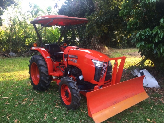 รถไถคูโบต้า L3208 Limited (4WD) มีใบมีดดันหน้าตราช้างใหม่ โรตารี่ RX162 เครื่องดี รถสวยพร้อมใช้งาน สนใจสอบถามได้ครับ