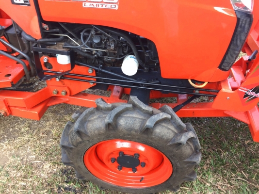 รถไถคูโบต้า L3208 Limited (4WD) มีใบมีดดันหน้าตราช้างใหม่ โรตารี่ RX162 เครื่องดี รถสวยพร้อมใช้งาน สนใจสอบถามได้ครับ