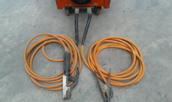 ขออนุญาตขายตู้เชื่อมmakita200A ราคาถูกๆ