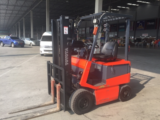 ขายรถยกไฟฟ้า TOYOTA 5FB15 พร้อมตู้ชาร์จ