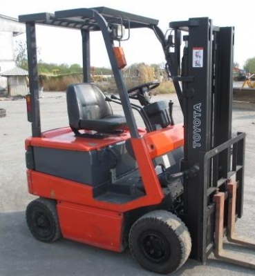 ขายรถยกไฟฟ้า TOYOTA 5FB15 พร้อมตู้ชาร์จ