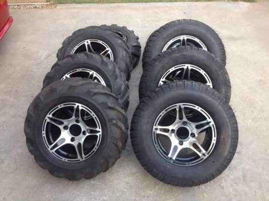 ขายล้อ กระป้อ4x4 12x7 et0  แข็งแรง รับน้ำหนักได้เยอะ  ของหายากนะครับ สนใจโทรสอบถามได้ครับ
