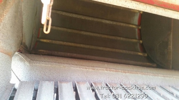 ขาย เครื่องม้วนฟาง เก่านอก สำหรับใส่รถไถนา แทรกเตอร์ ยี่ห้อ TAKAKITA