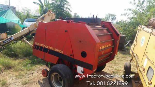 ขาย เครื่องม้วนฟาง เก่านอก สำหรับใส่รถไถนา แทรกเตอร์ ยี่ห้อ TAKAKITA